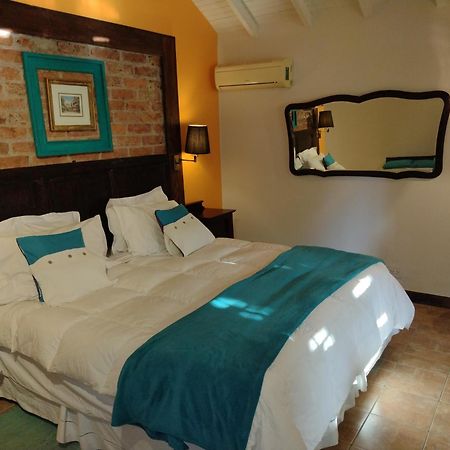 Alonso Chacras Lodge Chacras de Coria Habitación foto